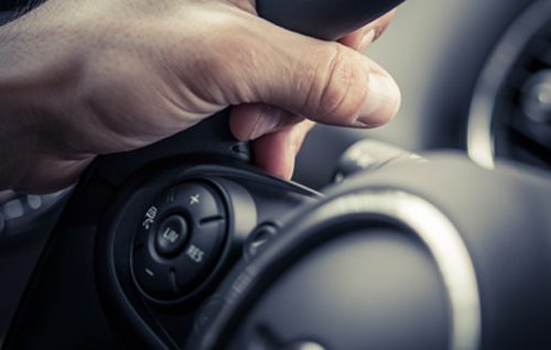 Lenkradfernbedienung 0 1 2 3 4 5 6 7 8 9 10 11 12 13 14 15 16 17 18 19 20 21 22 23 24 25 26 27 28 29 30 31 32 33 34