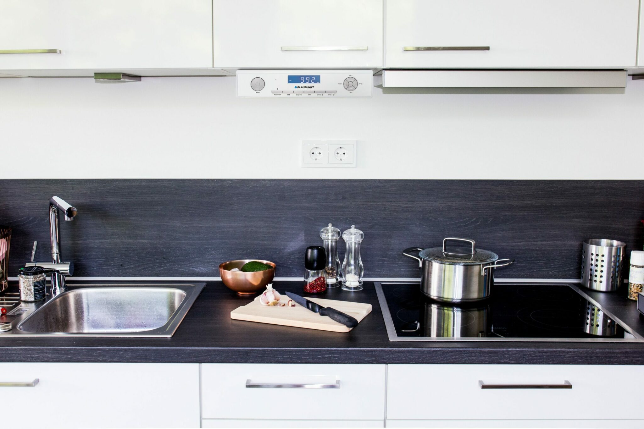 RB_20_body__KRB-20-WH-Mood