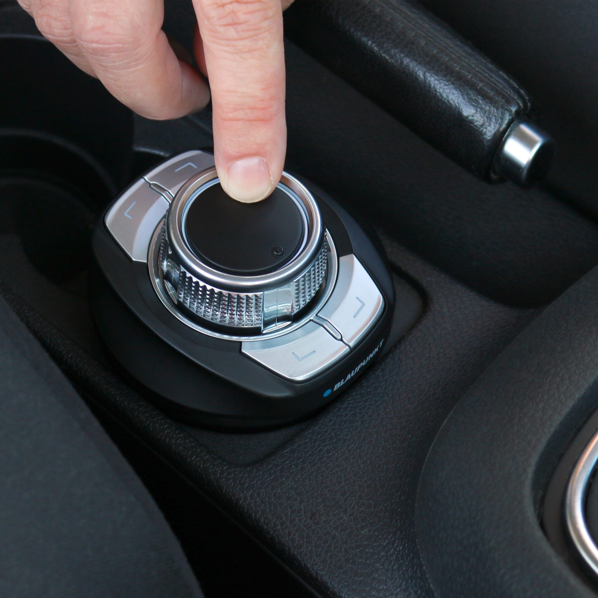 Safe-Drive-SDC_Einbaubild-Auto-Ausschnitt