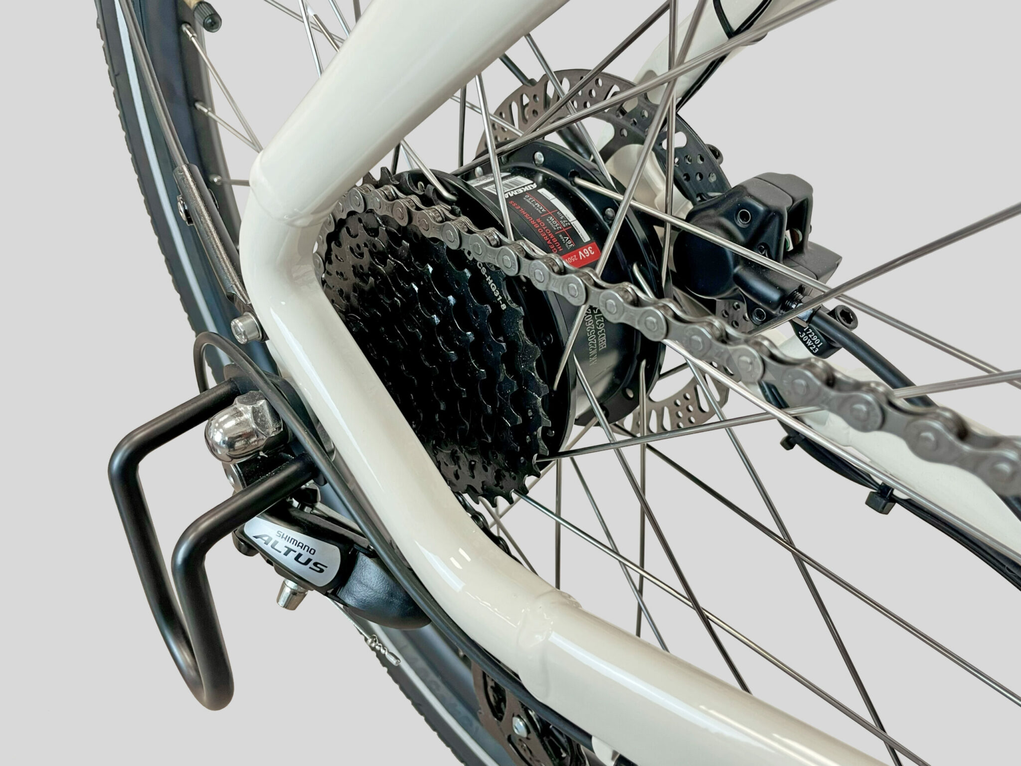 FRIDA_Hinterrad_neu_15bl